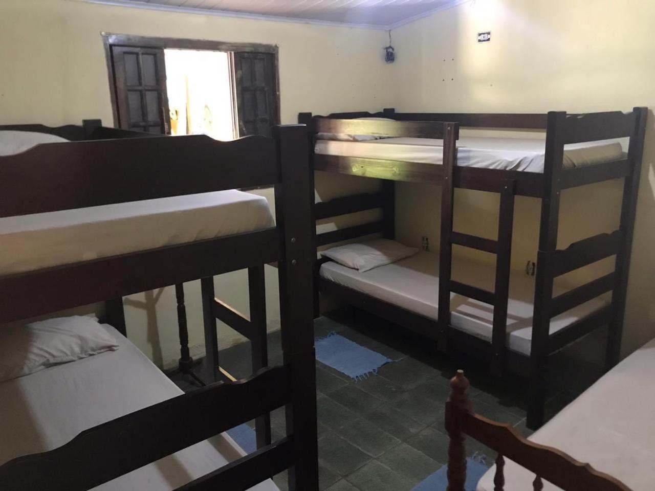 Sintonia Surf Hostel E Bar أوباتوبا الغرفة الصورة